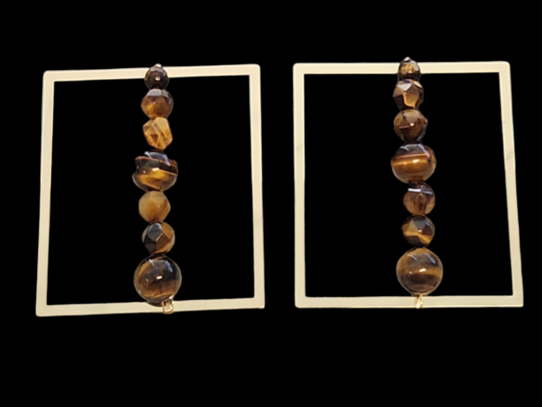 Large Tigers eye square studs