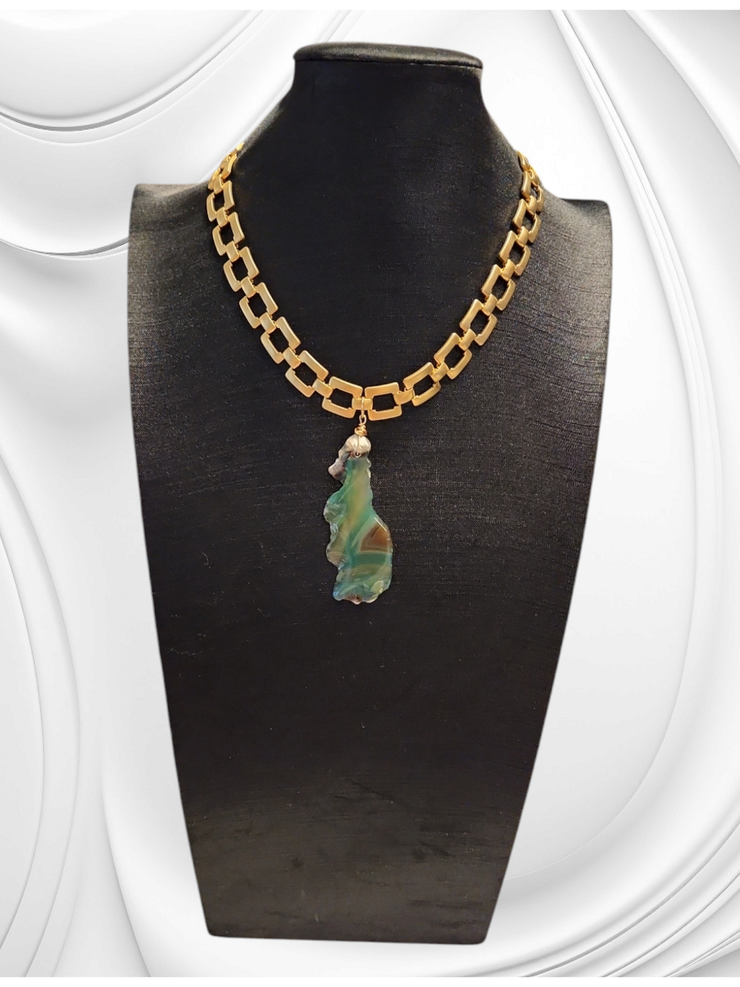 Agate Choker Necklace