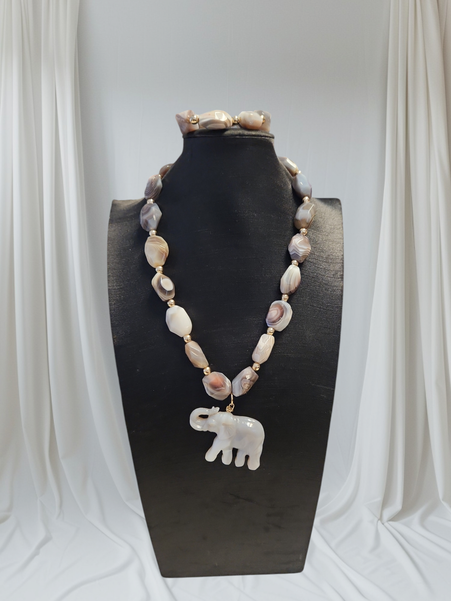 Gray Agate Elephant and Botswana Agate Necklace
