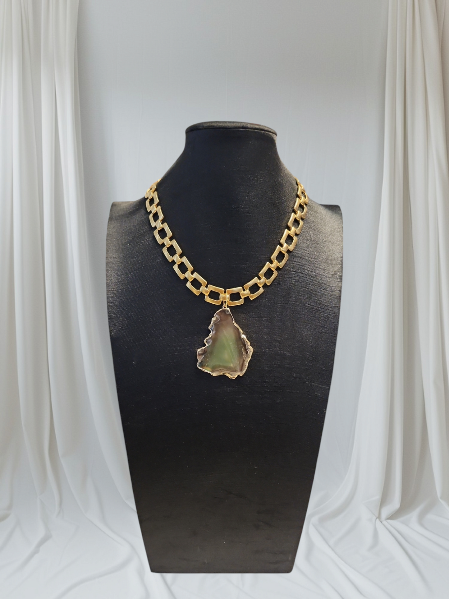 Agate Choker Necklace