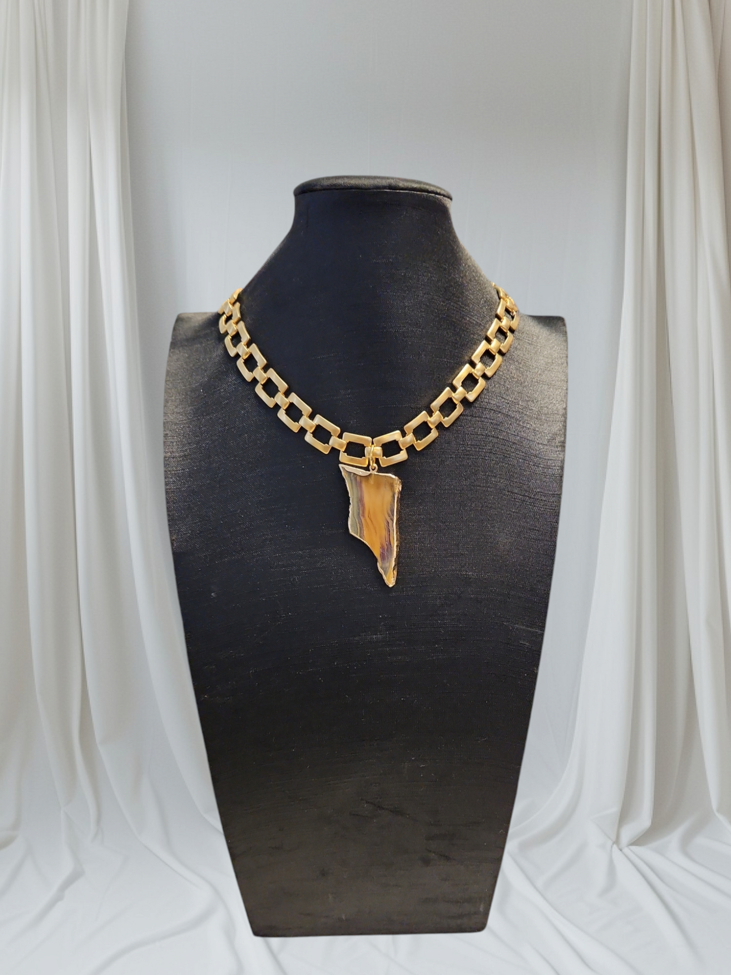 Agate Choker Necklace