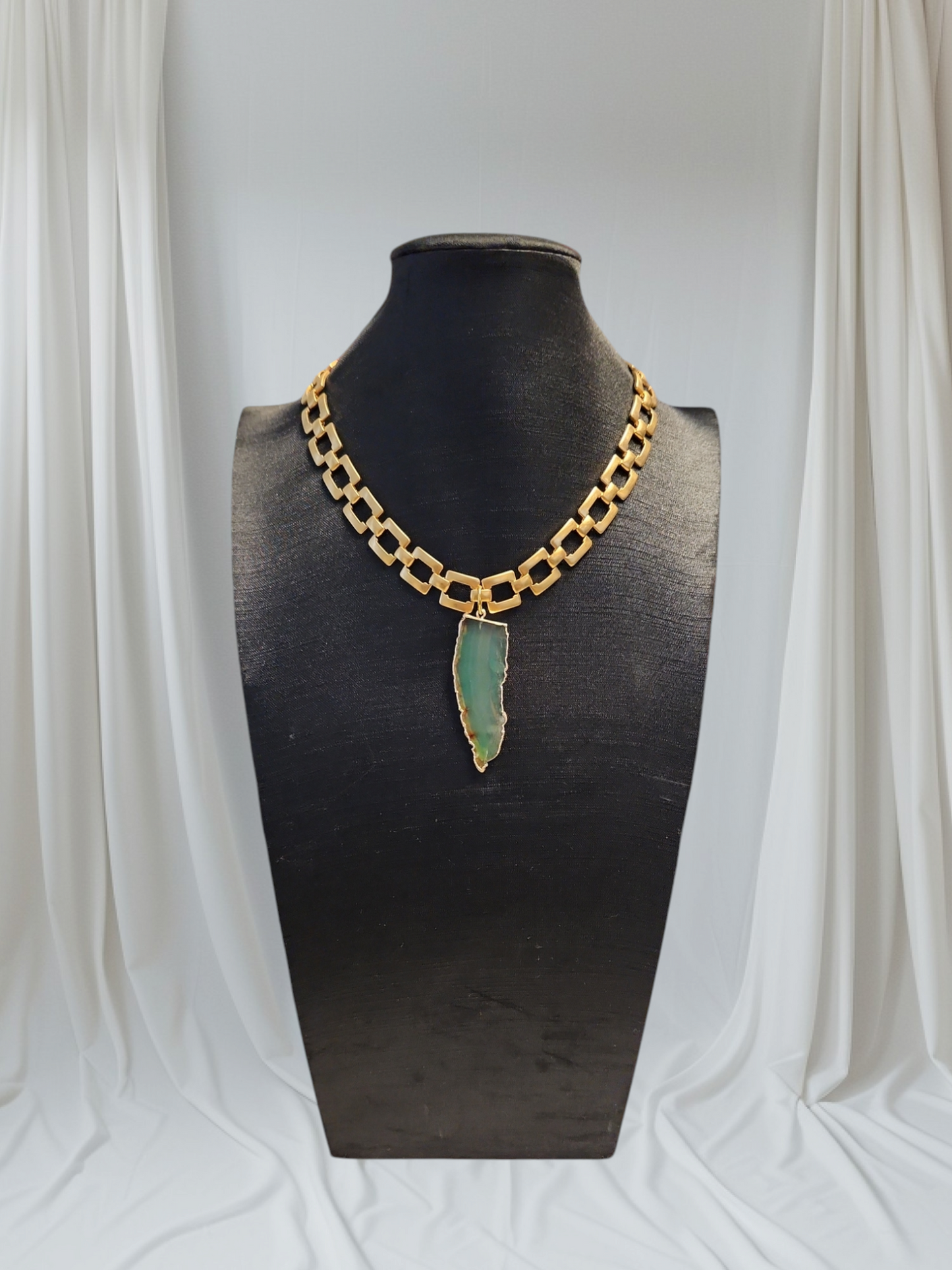 Agate Choker Necklace