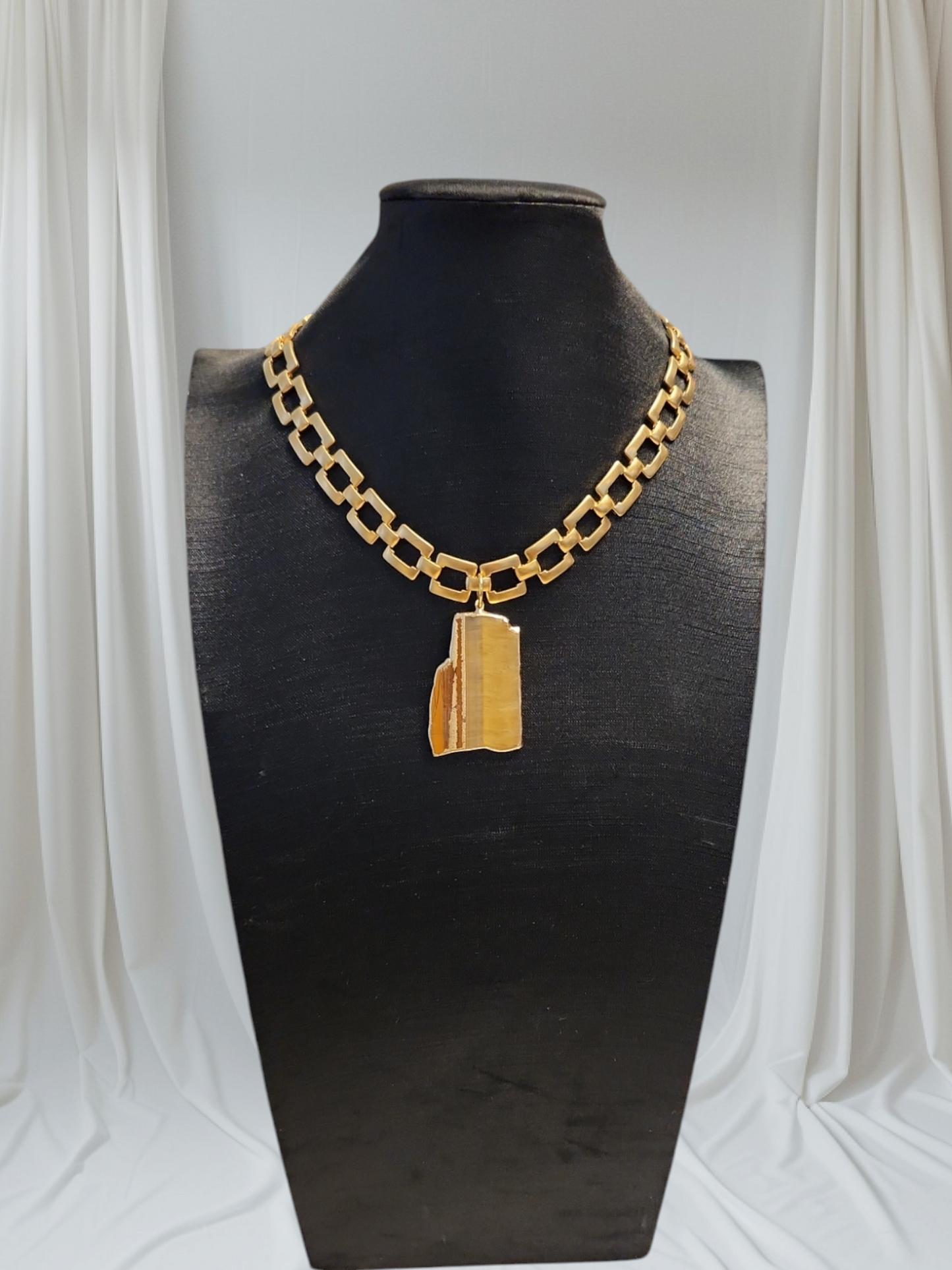 Agate Choker Necklace