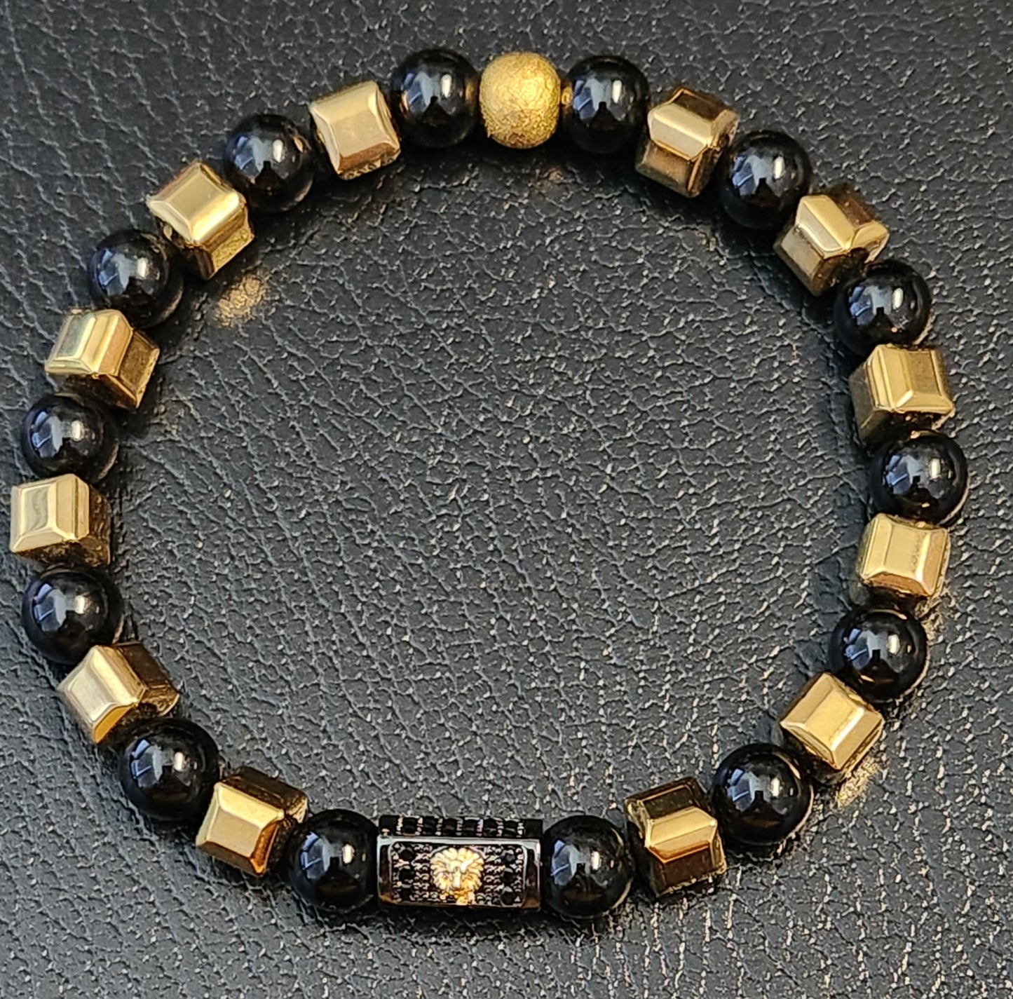 Gold plated Hematite & Onyx bracelet