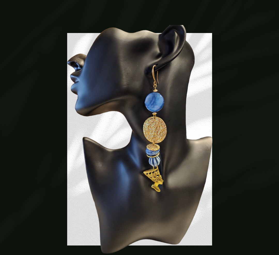 Nefertiti Blue Mother of pearl earrings