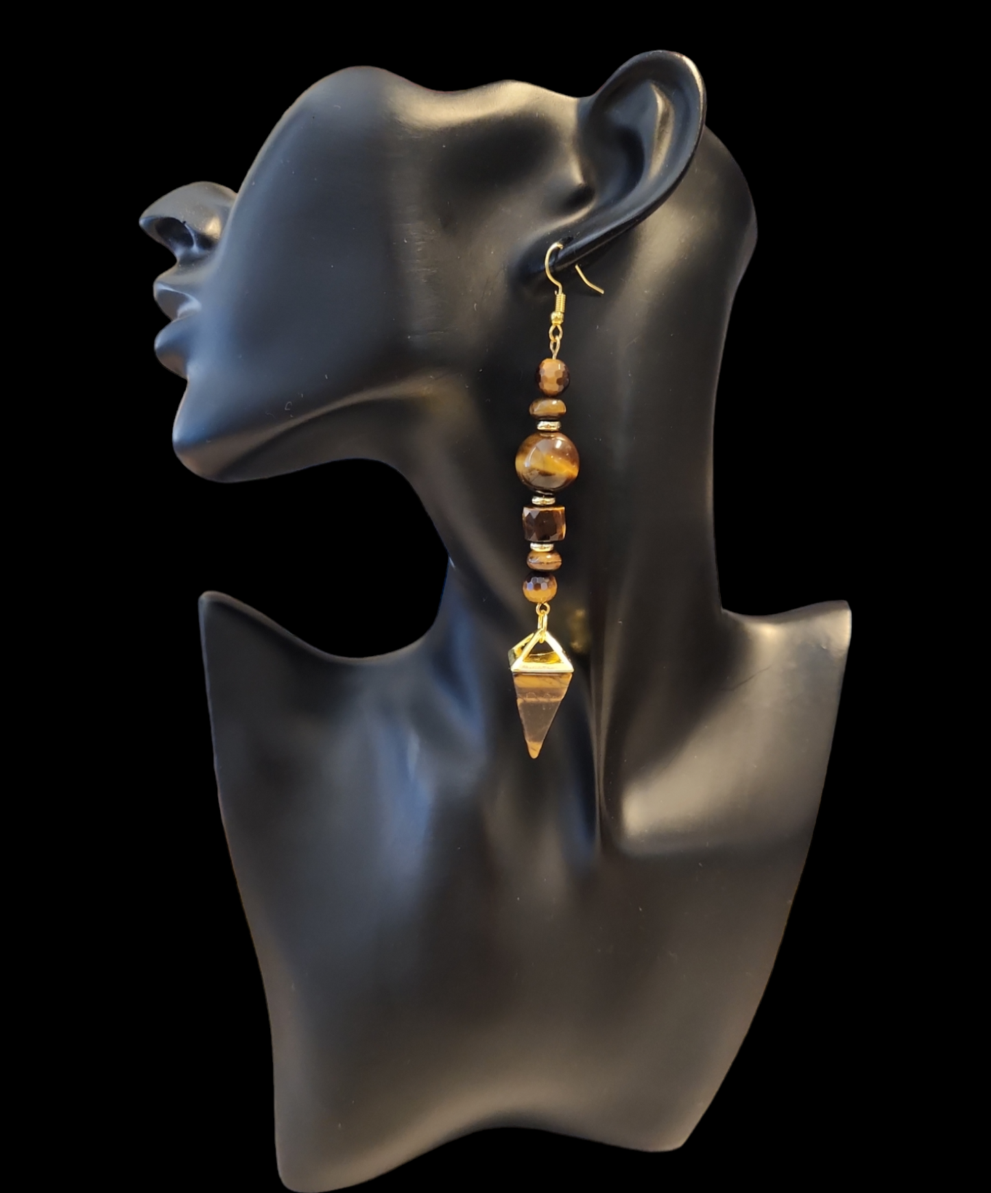 "ON POINTE" Gold tone drop earrings