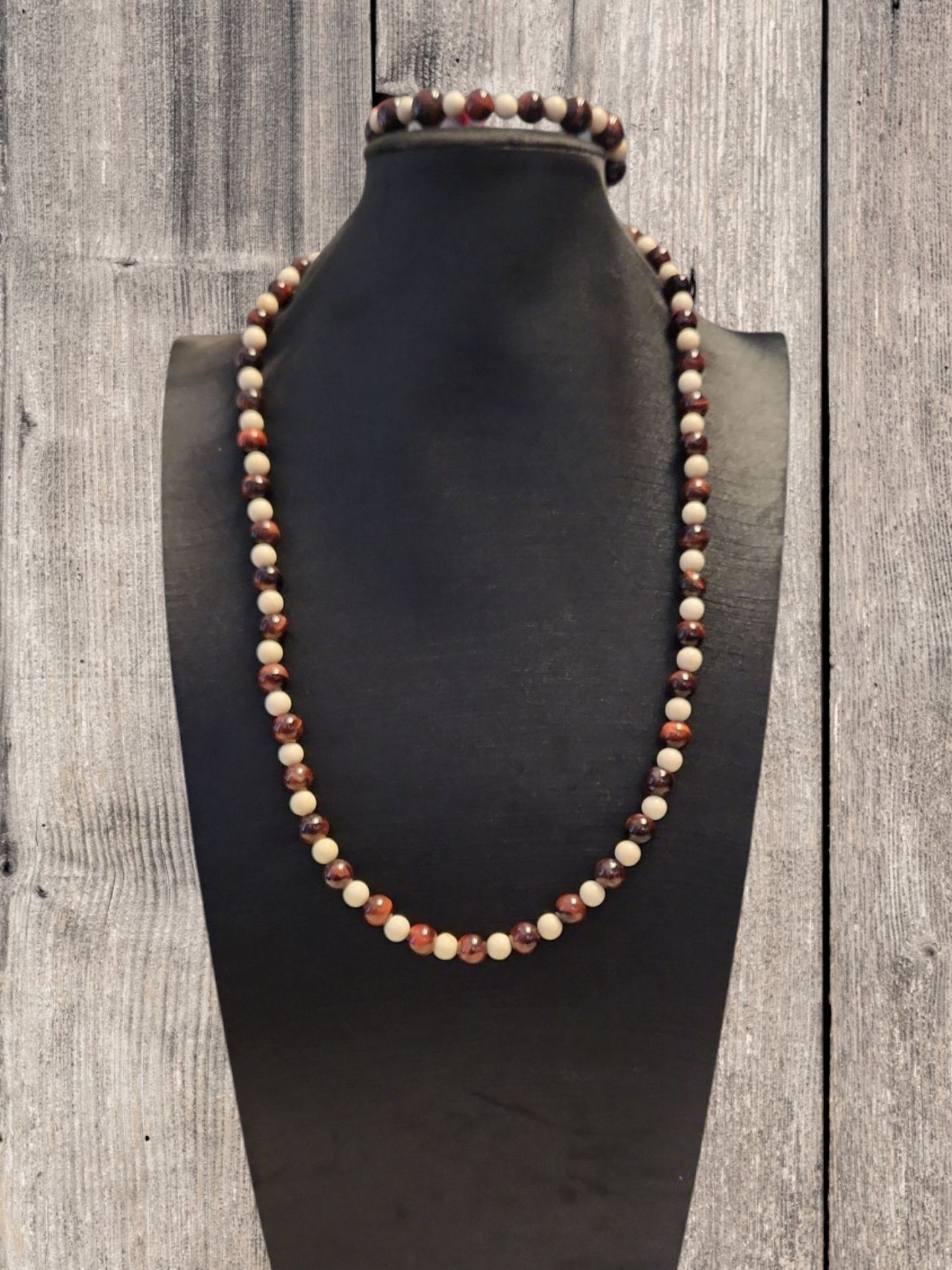 Crimson and Cream necklace set