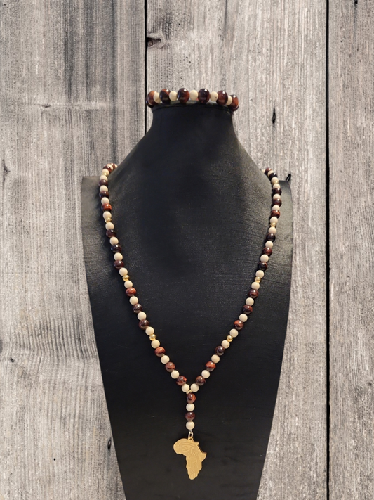Crimson and Cream necklace set with Africa pendant
